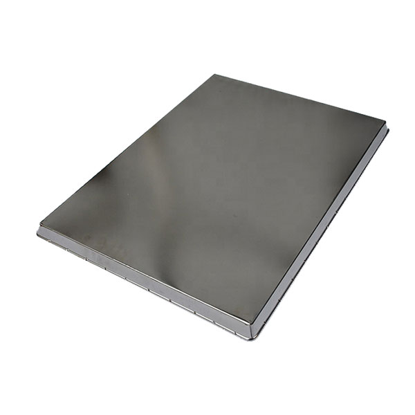 Non-perforated Baking Tray